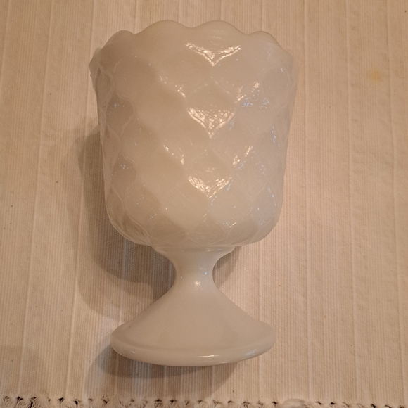E.O. Brody Co. Milk Glass vase 6" - Picture 2 of 3